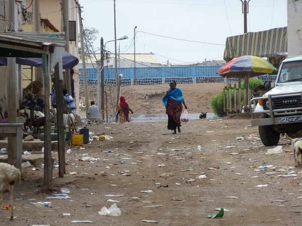 la via principale di Obock